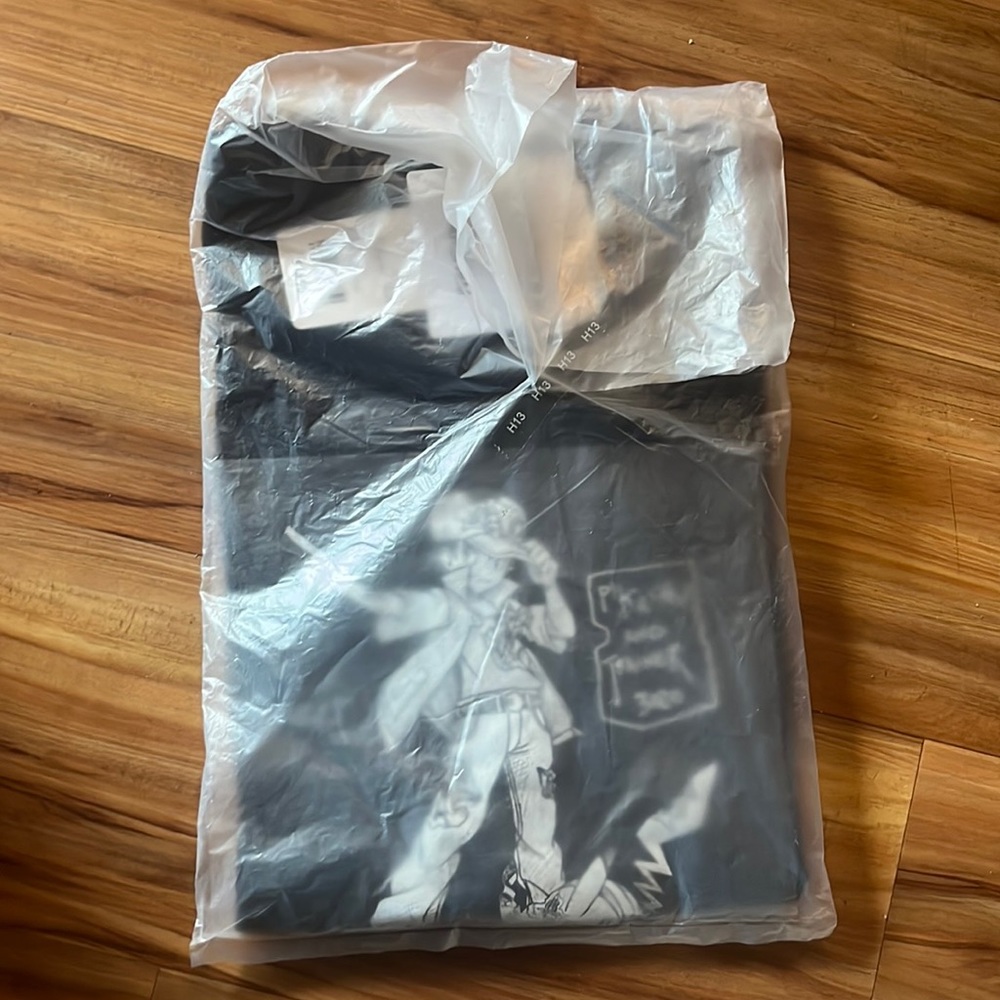 Daniel Arsham x Uniqlo Tee